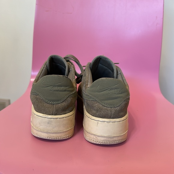 Nike Air Force Ones - Picture 5 of 8